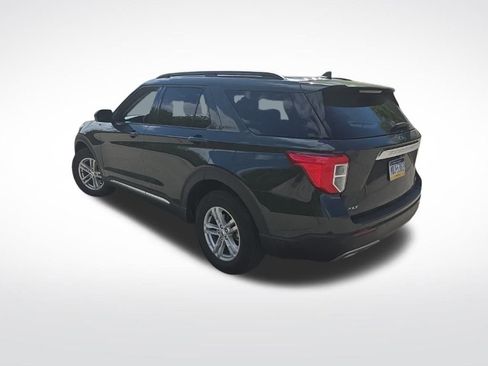 Used 2023 Ford Explorer XLT w/ Equipment Group 202A AWD/4WD image 7