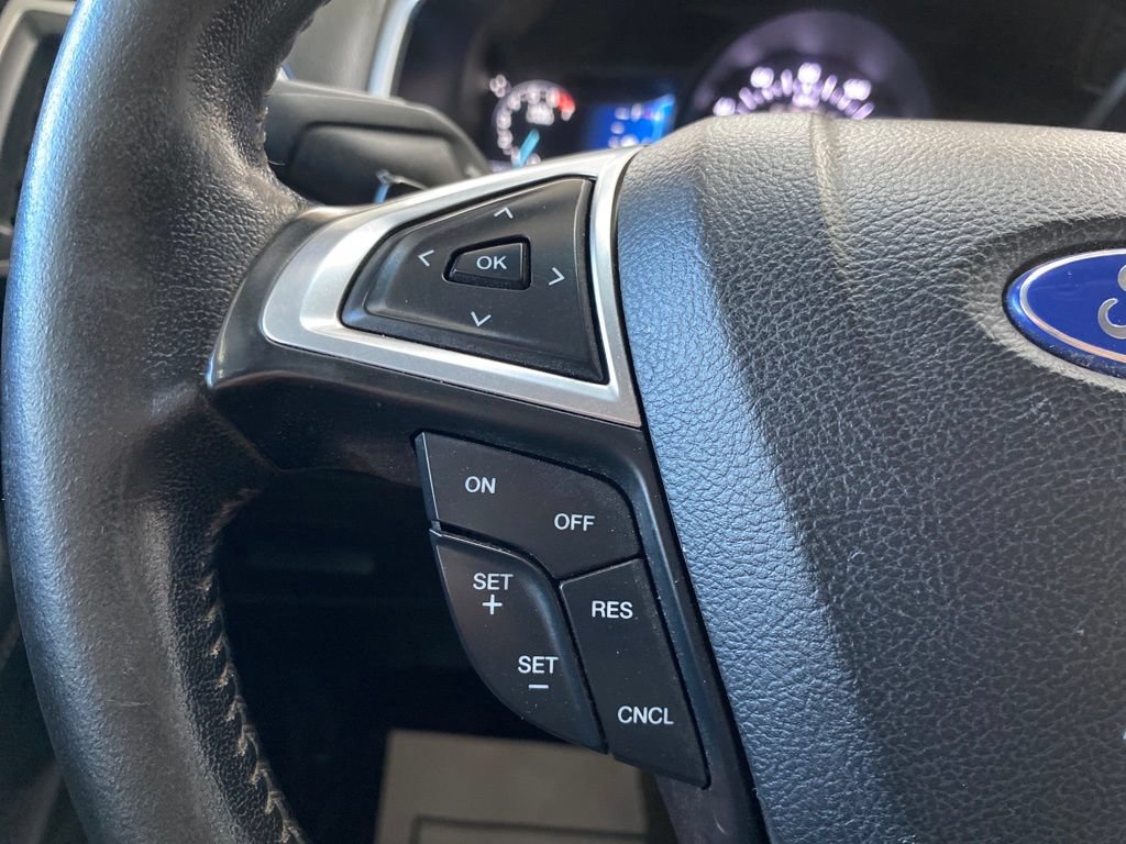 Used 2016 Ford Edge SEL AWD/4WD image 21
