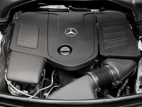 Used 2024 Mercedes-Benz CLE 300 4MATIC Coupe image 69