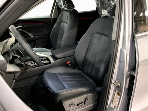Used 2025 Audi Q5 Premium Plus w/ Premium Plus AWD/4WD image 9