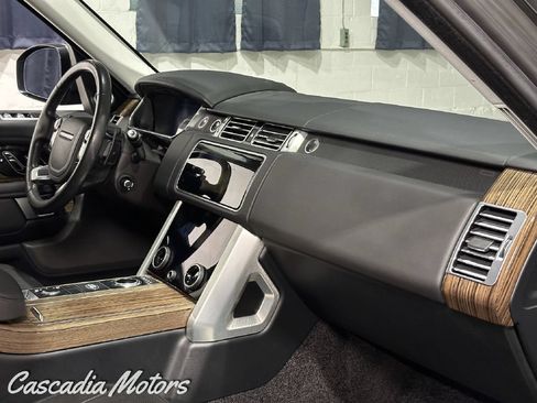 Used 2018 Land Rover Range Rover Supercharged AWD/4WD image 19