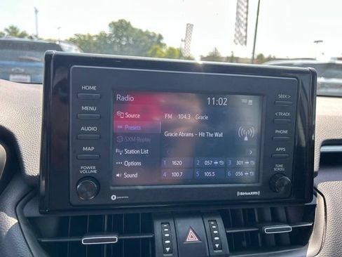 Used 2022 Toyota RAV4 XLE Premium FWD image 25