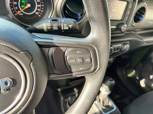 Used 2020 Jeep Wrangler Sport image 26