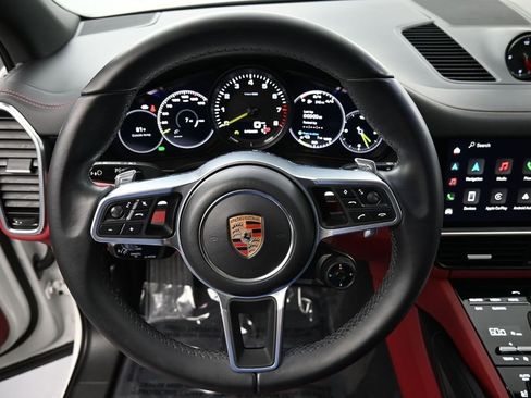 Certified 2023 Porsche Cayenne Platinum Edition AWD/4WD image 12