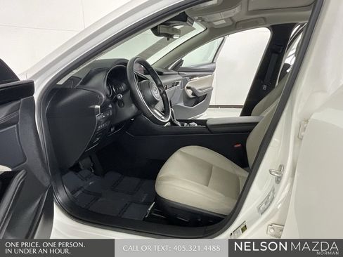 Used 2025 MAZDA MAZDA3 s image 11