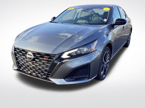Used 2025 Nissan Altima 2.5 SR AWD/4WD image 5
