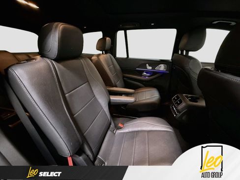 Used 2021 Mercedes-Benz GLS 450 4MATIC image 29