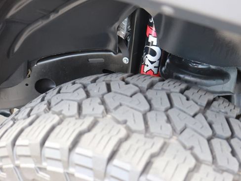 Used 2020 Jeep Gladiator Rubicon AWD/4WD image 30