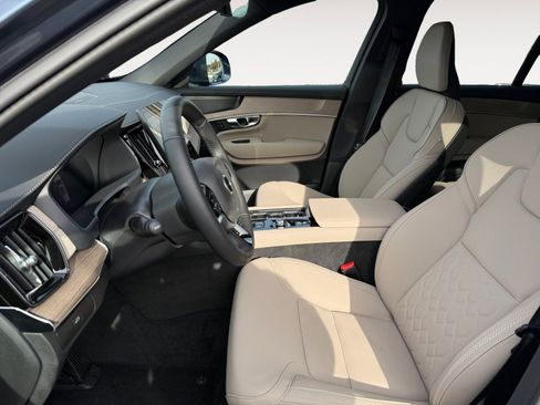 New 2026 Volvo XC90 B6 Plus w/ Protection Package Premier image 9