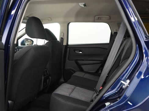 Used 2026 Nissan Rogue SV AWD/4WD image 19