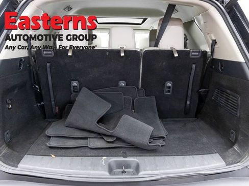 Used 2023 Nissan Pathfinder SL w/ SL Premium Package AWD/4WD image 9
