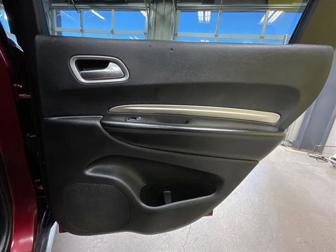 Used 2019 Dodge Durango SXT w/ 3rd Row Seating Group image 16