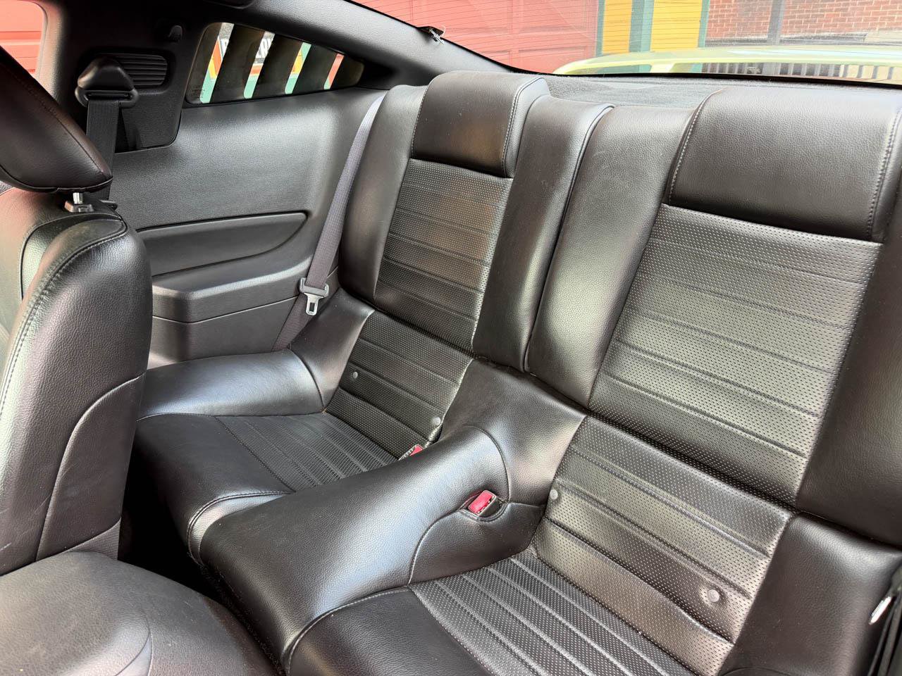 Used 2006 Ford Mustang GT Premium RWD image 16