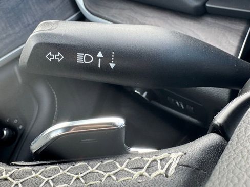 New 2026 Jeep Grand Cherokee Altitude AWD/4WD image 17