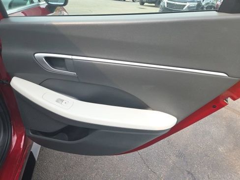Used 2025 Hyundai Sonata SEL FWD image 37