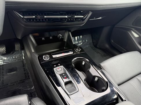 Used 2025 Audi Q6 e-tron Premium Plus w/ Premium Plus AWD/4WD image 13