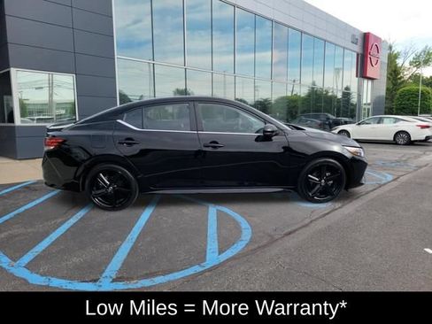 Certified 2023 Nissan Sentra SR w/ Midnight Edition Package FWD image 10