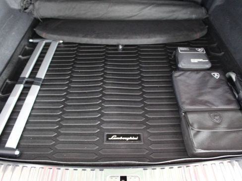 Used 2023 Lamborghini Urus S AWD/4WD image 19