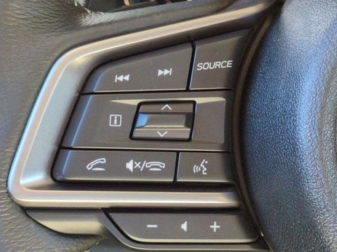 Used 2025 Subaru Outback Premium w/ Popular Package #1A AWD/4WD image 21