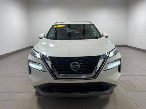 Used 2021 Nissan Rogue SV FWD image 2