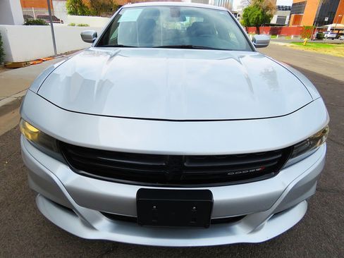 Used 2022 Dodge Charger SXT image 12