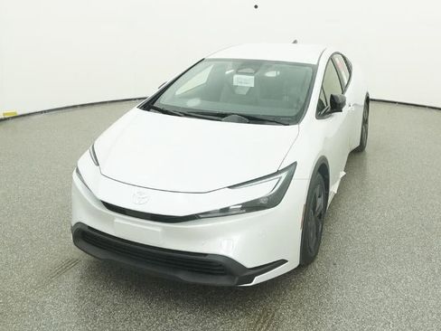New 2026 Toyota Prius LE image 38