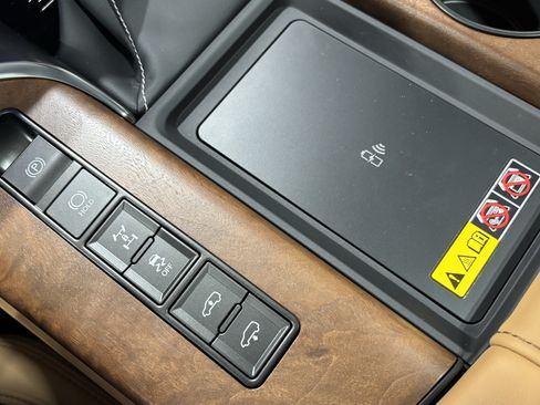 New 2026 Lexus LX 600 4WD w/ Luxury Package image 27