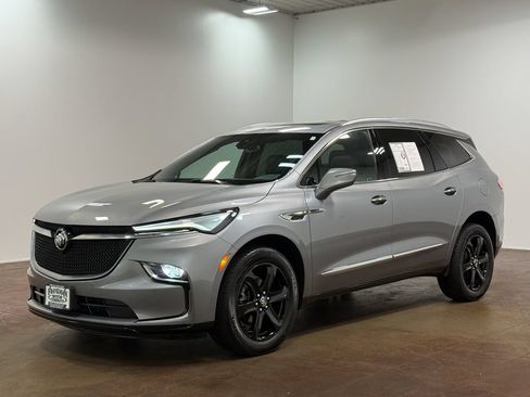 Used 2023 Buick Enclave Essence w/ Experience Buick Package AWD/4WD image 7