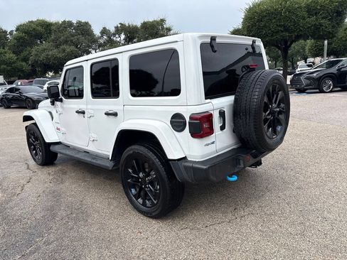 Used 2023 Jeep Wrangler Unlimited Sahara w/ Cold Weather Group AWD/4WD image 3