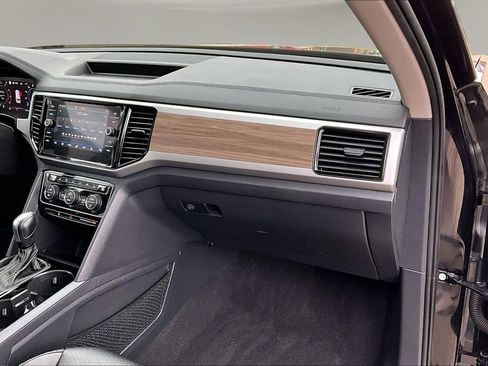 Used 2022 Volkswagen Atlas SEL AWD/4WD image 26