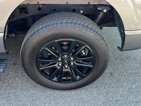 Used 2024 Ford F150 Platinum w/ FX4 Off-Road Package image 39