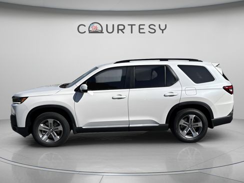 Certified 2026 Honda Pilot EX-L image 5