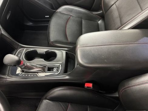Used 2023 Chevrolet Equinox RS w/ RS Leather Package FWD image 25