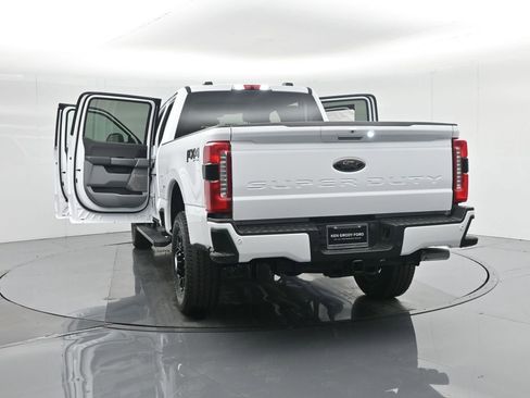 New 2026 Ford F250 XLT w/ XLT Premium Package AWD/4WD image 36