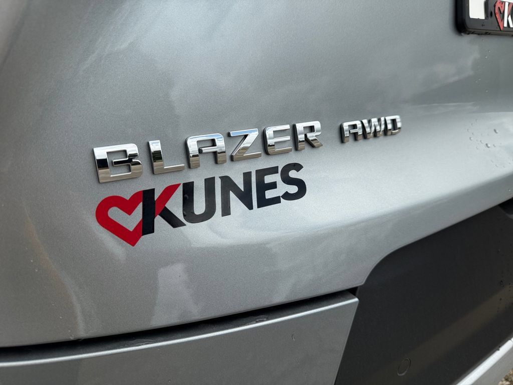 New 2026 Chevrolet Blazer LT w/ Sound & Technology Package AWD/4WD image 45