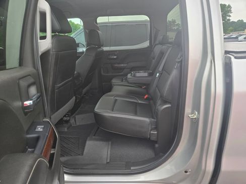 Used 2018 GMC Sierra 1500 SLT w/ SLT Premium Package AWD/4WD image 8