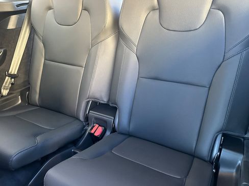 Used 2025 Volvo XC90 T8 Core w/ Climate Package image 17