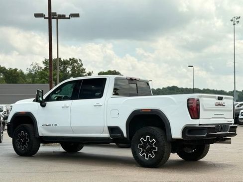 Used 2024 GMC Sierra 2500 AT4X AWD/4WD image 43