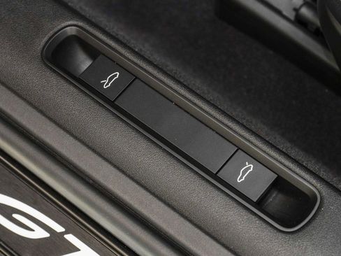 Used 2022 Porsche 911 GT3 RWD image 19