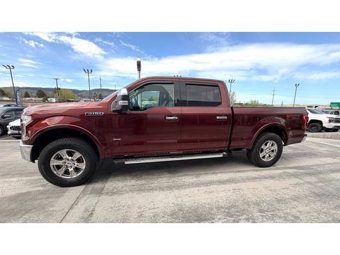 Used 2017 Ford F150 Lariat w/ Equipment Group 502A Luxury AWD/4WD image 4