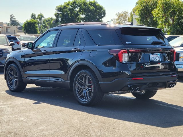 Used 2026 Ford Explorer ST w/ Sun And Sound Package AWD/4WD image 2