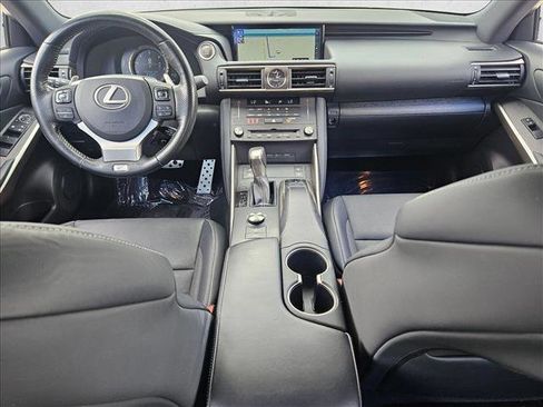 Used 2019 Lexus IS 300 AWD image 17