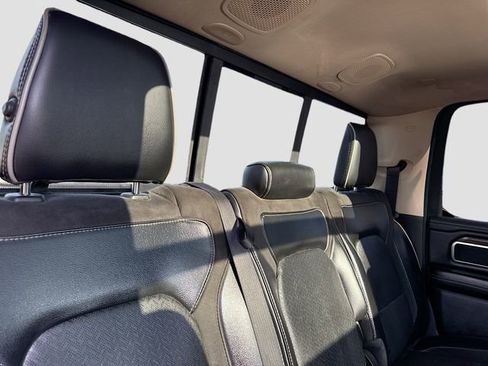 Used 2019 RAM 1500 Laramie AWD/4WD image 29