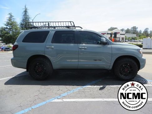 Used 2021 Toyota Sequoia TRD Pro AWD/4WD image 6