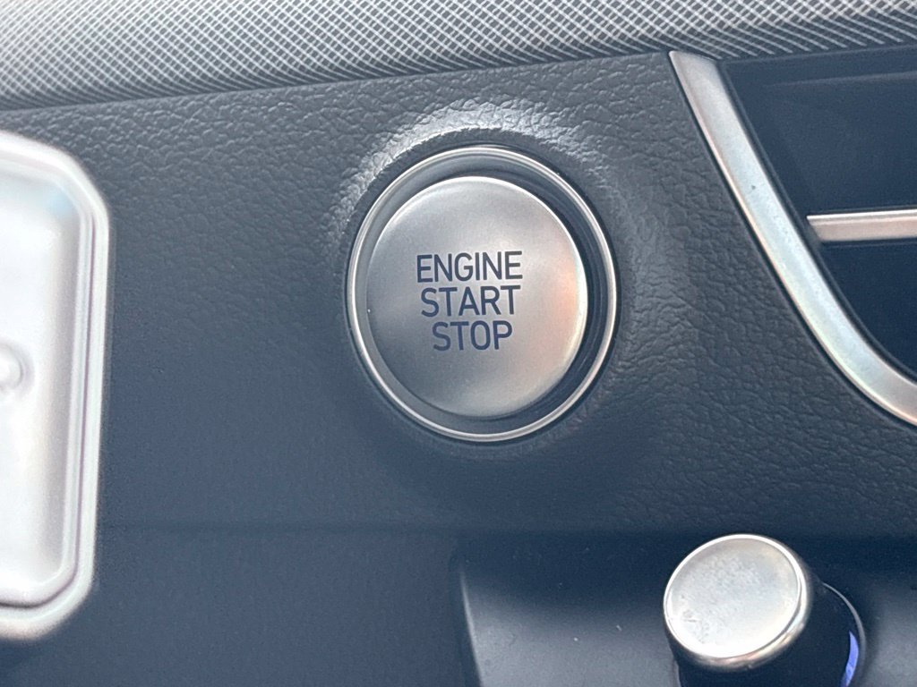 Used 2025 Hyundai Sonata SEL FWD image 25