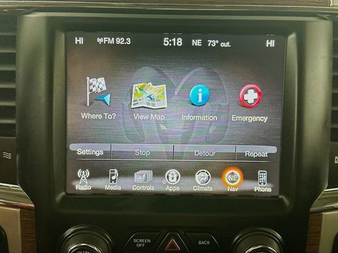 Used 2017 RAM 2500 Laramie w/ Convenience Group image 19