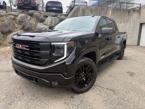Used 2023 GMC Sierra 1500 Elevation AWD/4WD image 2