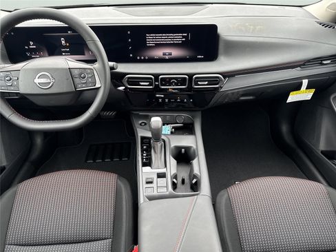 New 2026 Nissan Sentra SR w/ Floor Mat Package FWD image 15
