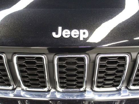 New 2025 Jeep Grand Cherokee Laredo X w/ Luxury Tech Group I image 36