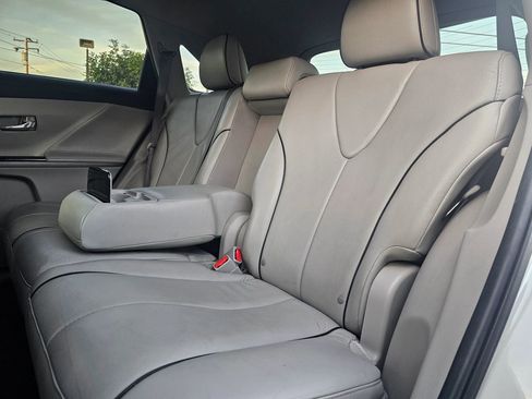 Used 2014 Toyota Venza XLE w/ XLE Premium Package FWD image 11